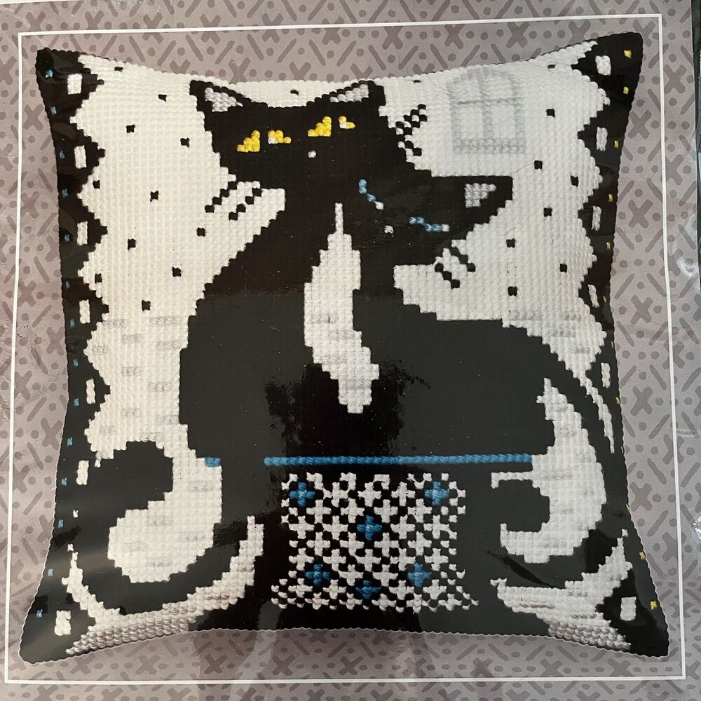 Printed Needlepoint Canvas Only Collect D Art 40x40 Cm Cats in Love Pillow Top